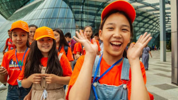 Фотография к новости: Шетелде тұратын этникалық қазақ балалары Қазақстан бойынша саяхатқа аттанды