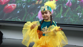 Фотография к новости: Қала күні қарсаңында елорданың кішкентай тұрғындары өнер көрсетті