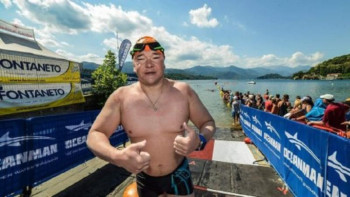 Фотография к новости: Алматылық азамат Ла-Манш бұғазын 14 сағат ішінде жүзіп өтті