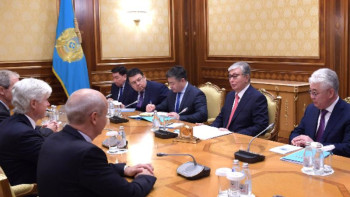 Фотография к новости: Мемлекет басшысы «Тоталь» компаниясының президентімен кездесті 