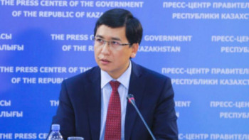 Фотография к новости: Білім министрі: Елімізде 11 мың «Болашақ» стипендиаты еңбек етуде 