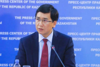 Фотография к новости: Білім министрі: Елімізде 11 мың «Болашақ» стипендиаты еңбек етуде 