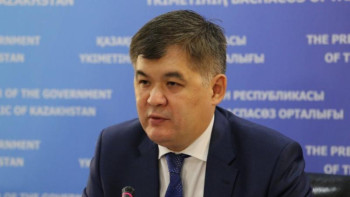 Фотография к новости: «Өкінішке қарай, жағдайы өте қиын». Біртанов арыстық бала туралы айтты