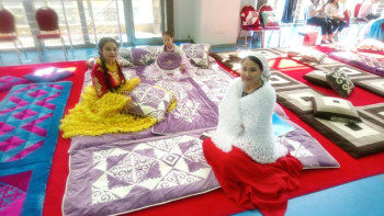 Фотография к новости: Елордада көпбалалы аналардың қатысуымен «Көрпе Fest» фестивалі өтті