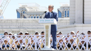 Фотография к новости: Мемлекет басшысы мектептерде домбыра сағатын енгізуді ұсынды