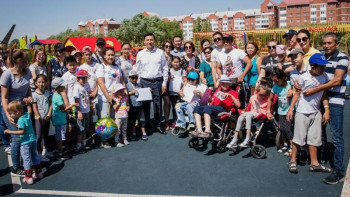 Фотография к новости: Ерекше мұқтаждықтары бар балалар елорда күнін атап өтті