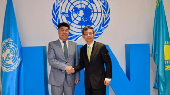 Фотография к новости: Әлихан Байменов «Enterprise Singapore» басшысымен кездесті