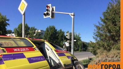 Оралда жедел жәрдем көлігі арыққа түсіп кетті