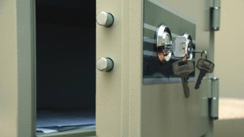 Фотография к новости: ШҚО-да автожуу қызметкері өз бастығын тонап кетті