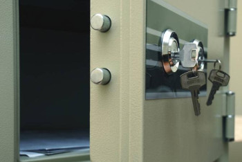 Фотография к новости: ШҚО-да автожуу қызметкері өз бастығын тонап кетті