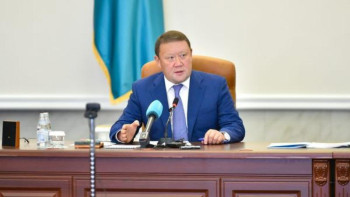 Фотография к новости: Солтүстік Қазақстан әкiмi тұрғындарды «конверттегi жалақы» туралы ақпарат беруге шақырды