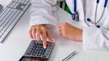 Фотография к новости: Халыққа тегін қызмет көрсеткен медицина ұйымдарына 487 млрд теңге төленді