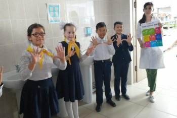 Фотография к новости: Жалақымның өскеніне қуаныштымын – маңғыстаулық дәрігер