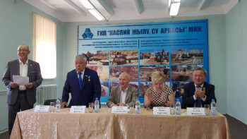Фотография к новости: Мәжілісмендер Ақтау қаласындағы жылу және сумен жабдықтау кәсіпорнының жұмысымен танысты