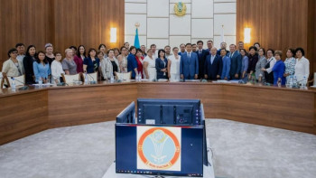 Фотография к новости: Алтай Көлгінов елорданың бас дәрігерлерімен кездесті 