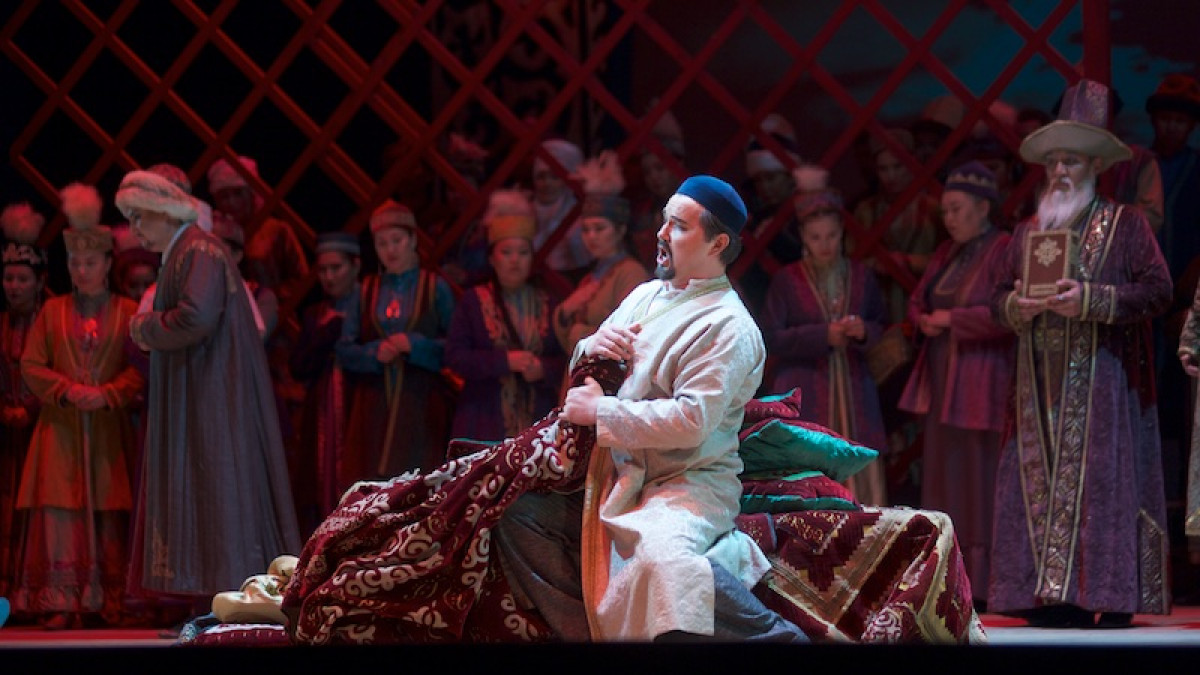 «Астана Опера» Өзбекстанда алғаш рет «Абай» операсын орындады