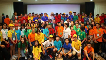 Фотография к новости: Шетелдегі қазақ диаспораларының балалары Елбасы кітапханасына барды 