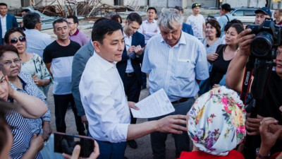 Алтай Көлгінов "Жағалау 3,4" және "Шығыс" ТК үлескерлерінің мәселелерін тыңдады