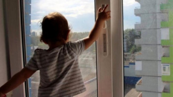 Фотография к новости: Түркістан облысында 1 жасар сәби көпқабатты үйден құлап кетті