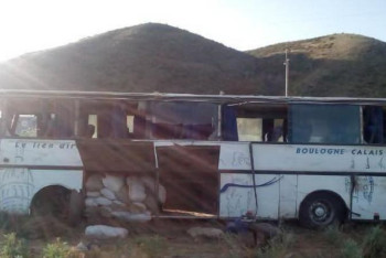 Фотография к новости: Алакөлге бара жатқан жолаушылар автобусы аударылып қалды