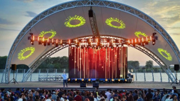 Фотография к новости: Павлодарда кастингтен өткен жастар Ertis Promenade сахнасында өнер көрсете алады