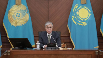 Фотография к новости: Тоқаев Ермекбаевқа қатаң сөгіс жариялады