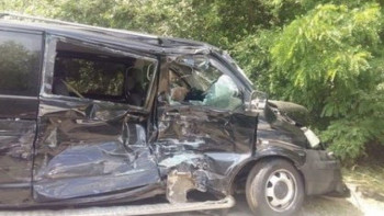 Фотография к новости: Зеленскийдің кортежі балалар автобусымен соқтығысты