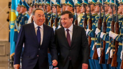 Назарбаев Өзбекстан басшысын туған күнімен құттықтады
