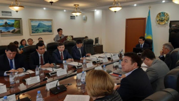 Фотография к новости: Жаңа оқу жылына 50 мыңнан астам грант бөлінді