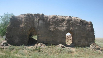 Фотография к новости: Ақтөбе облысындағы Досжан ишан мешітінде зерттеу жұмыстары басталды