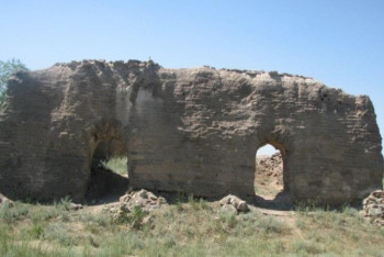 Фотография к новости: Ақтөбе облысындағы Досжан ишан мешітінде зерттеу жұмыстары басталды