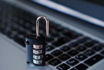 Фотография к новости: Қауіпсіздік сертификаты бір айда 130 мың кибершабуылдан қорғады