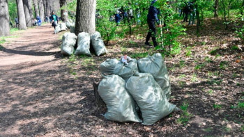 Фотография к новости: #TAZAALMATY экологиялық акциясы Көкжайлау шатқалында бастау алды