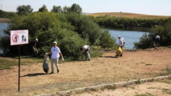 Фотография к новости: Мемлекет басшысы #Birge #TazaQazaqstan акциясын қолдады