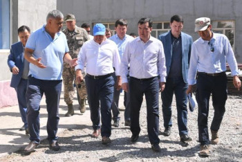 Фотография к новости: ҚР вице-премьері Арыстағы жөндеу жұмыстарының барысымен танысты