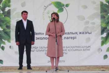 Фотография к новости: Аралда экология мәселесімен балалар айналысып жатыр