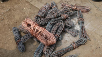 Фотография к новости: Елордалық полицейлер 1,5 тонна түрлі-түсті металл тәркіледі