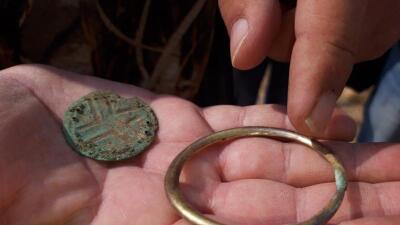 Қарағанды облысында археологтар қола дәуіріне жататын алтын бұйымдар тапты
