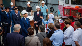 Фотография к новости:  Алтай Көлгінов үлестік құрылыс нысандарын аралады 