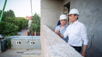 Фотография к новости: Көлгінов: Тездету керек, құрылыс маусымы аяқталып қалды