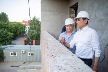 Фотография к новости: Көлгінов: Тездету керек, құрылыс маусымы аяқталып қалды