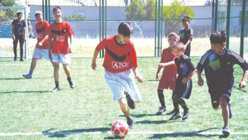 Фотография к новости: Қарағанды облысында «Өңірлерді дамыту» бағдарламасы бойынша спорт алаңы салынды