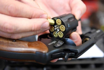 Фотография к новости: АҚШ-та көпшілікке оқ жаудырмақ болған 19 жастағы жігіт ұсталды ﻿