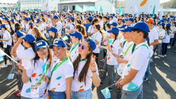 Фотография к новости:  Волонтерлерге сағатына 1000 теңге қосымша ақша беріледі 