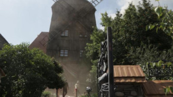 Фотография к новости: Елордада мейрамхана өртеніп жатыр