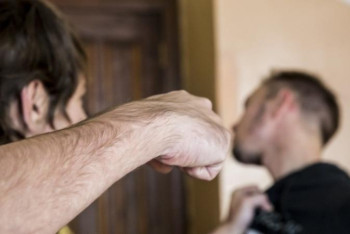 Фотография к новости: Елордада ер адам жасөспірімді аяусыз соққыға жықты