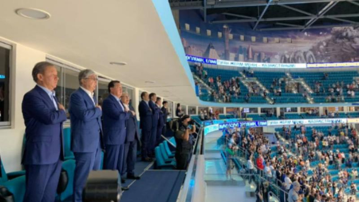 Президент шайбалы хоккейден халықаралық турнирдің ашылу рәсіміне қатысты