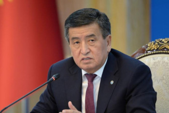 Фотография к новости: Жээнбеков: Атамбаев қарсылық көрсетіп Конституция мен заңды өрескел бұзды