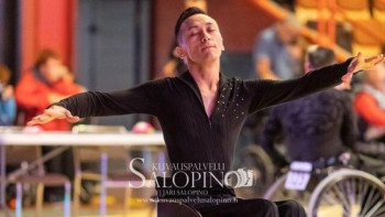 Фотография к новости: Елордалық спортшы арбада отырып билеуден халықаралық жарыста жеңімпаз атанды