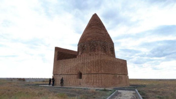 Фотография к новости: Ақтөбе облысындағы Абат Байтақ қорымына жарты жылда 750 адам барды